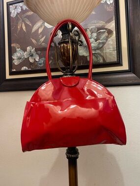 Giorgio Beverly Hills please check all picture of condition